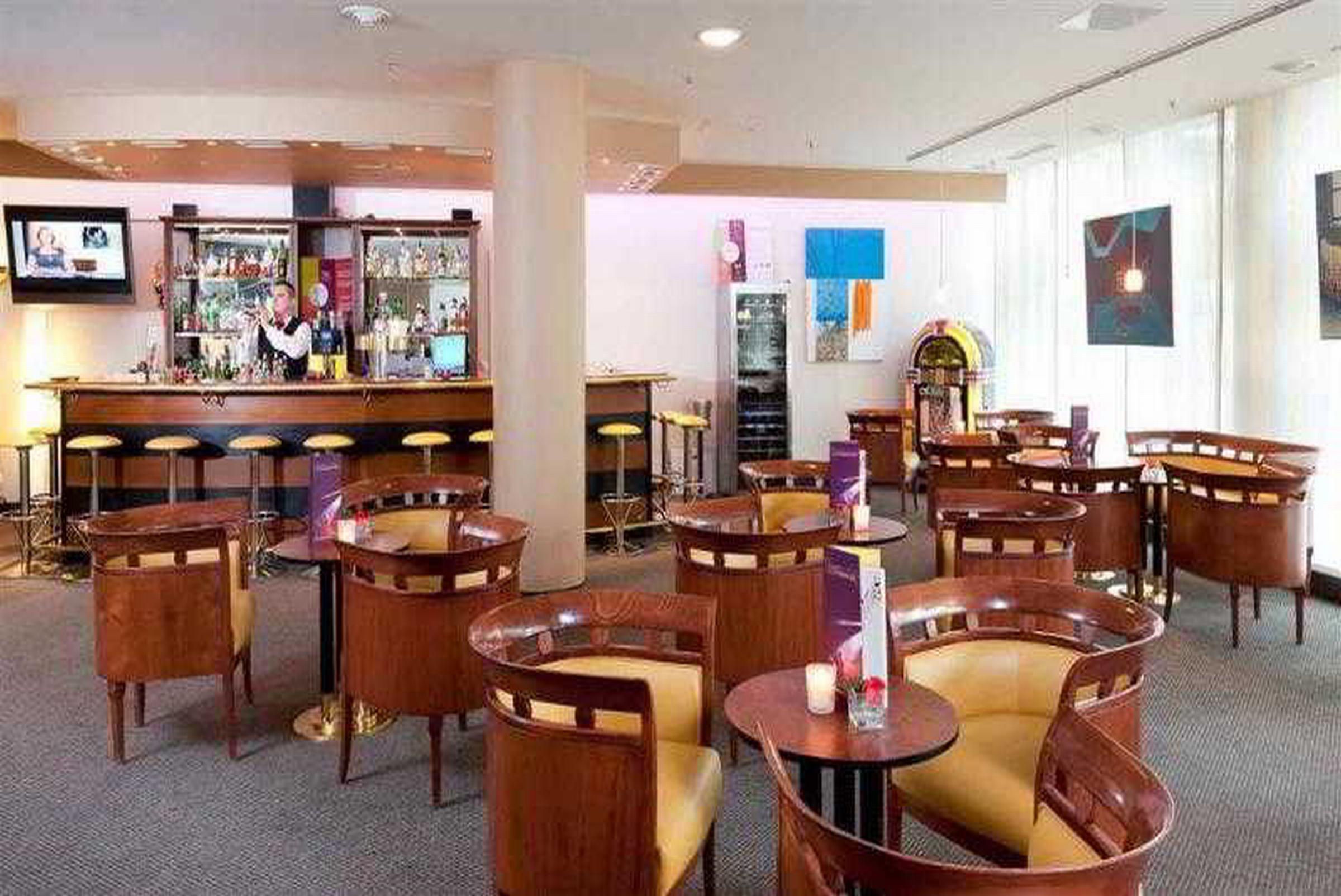 Mercure Hotel Berlin Tempelhof Exterior foto