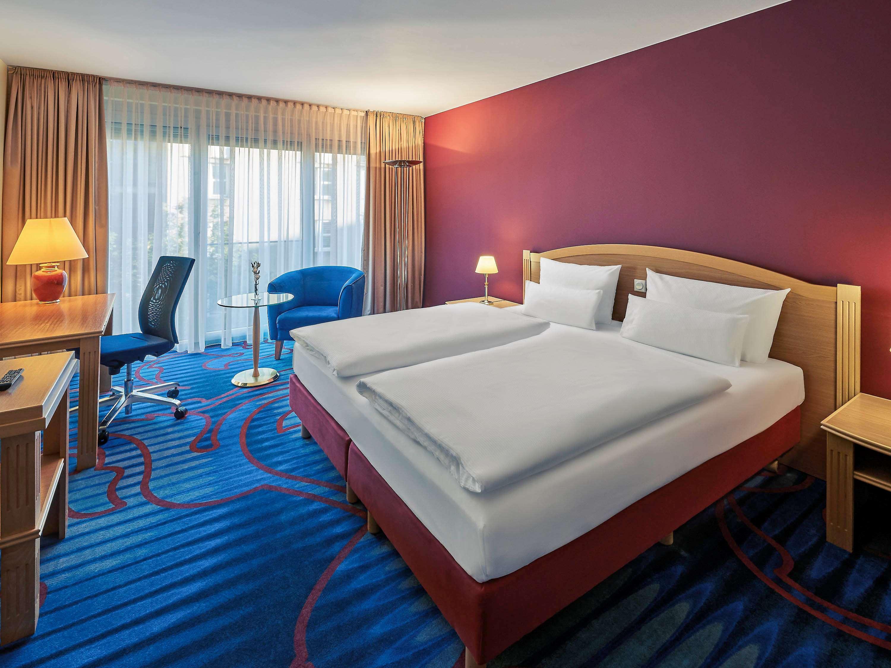 Mercure Hotel Berlin Tempelhof Exterior foto