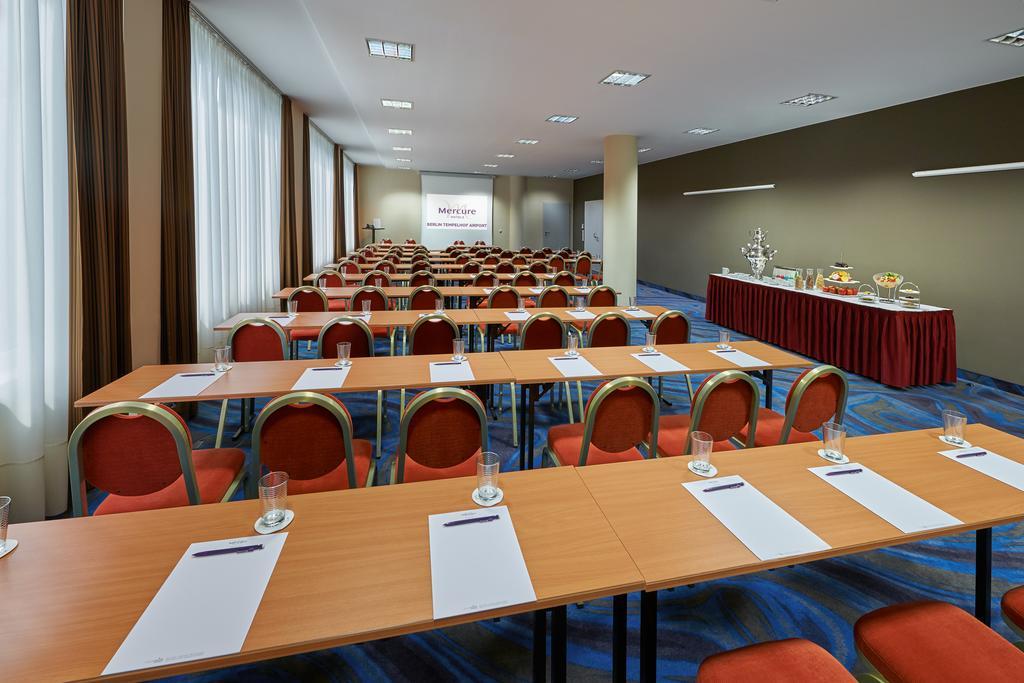 Mercure Hotel Berlin Tempelhof Exterior foto